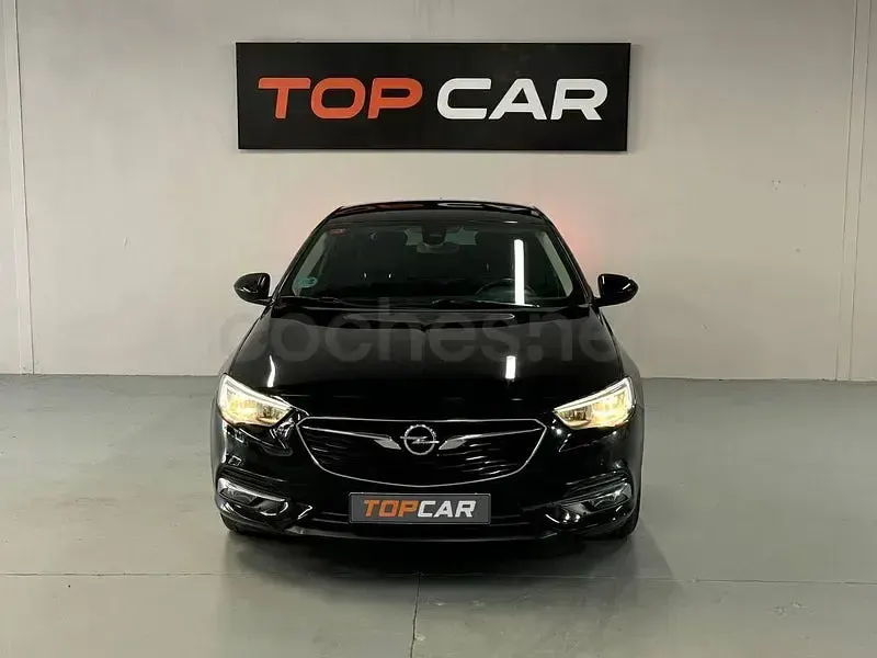 Usado Opel Insignia Selective 136 CV (100 kW) 2018 Negro Berlina