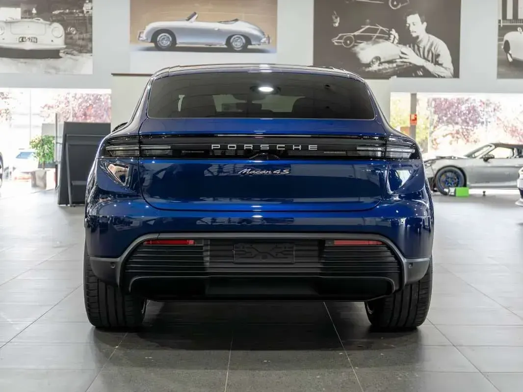 Usado Porsche Macan 380 kW (517 CV) 2026 Azul SUV
