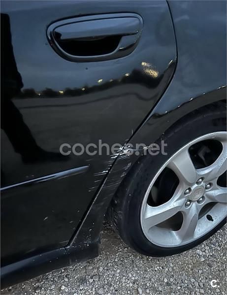 Usado Subaru Legacy 165 CV (121 kW) 2006 Negro Familiar