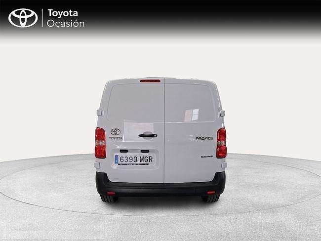 Usado Toyota Proace Plus 100 kW (137 CV) 2023 Blanco Monovolumen