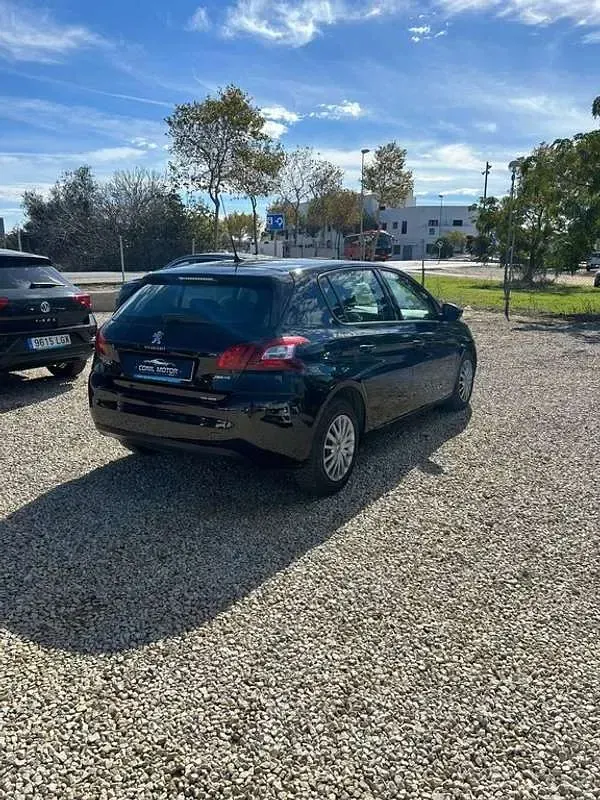 Usado Peugeot 308 Business-Line 100 CV (73 kW) 2016 Negro Berlina