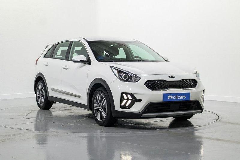 Usado Kia Niro 141 CV (103 kW) 2021 Blanco SUV