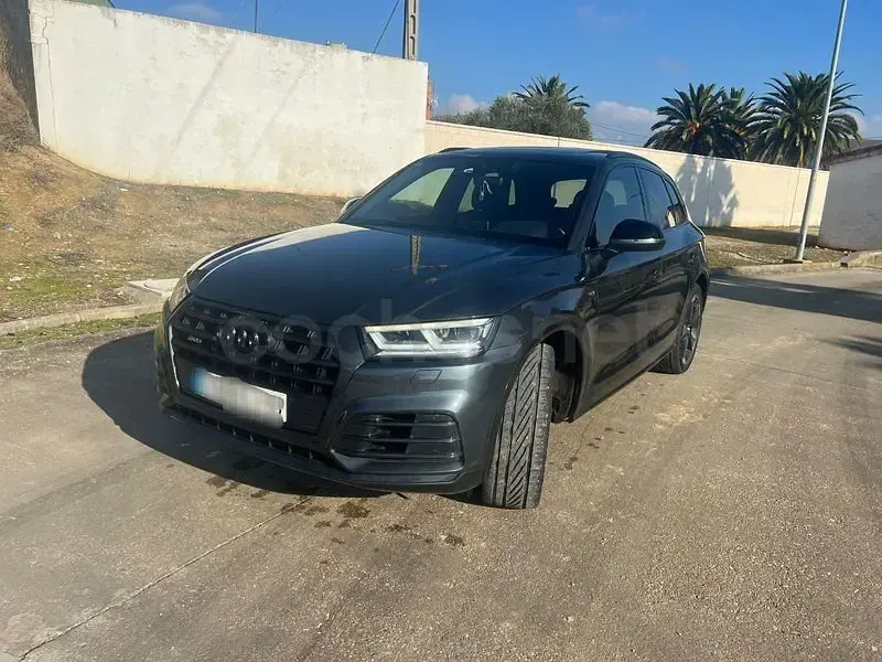 Usado Audi SQ5 Premium 354 CV (260 kW) 2018 Gris / plata SUV
