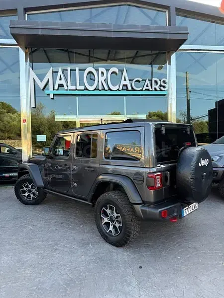 Usado Jeep Wrangler Rubicon 270 CV (198 kW) 2021 Gris / plata SUV
