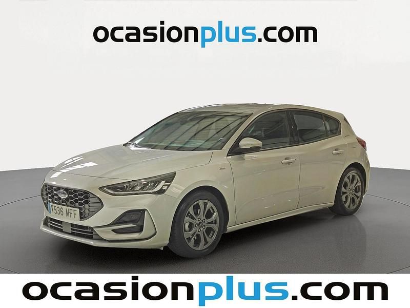 Gris plata Usado 2023 Ford Focus ST-Line Utilitario | 16.537 € (Un poco caro) - Imagen 1/4