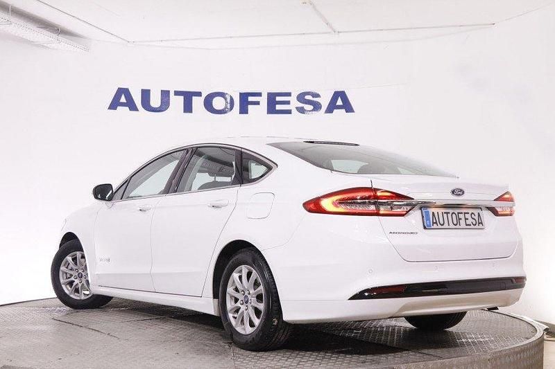 Usado Ford Mondeo Titanium 187 CV (137 kW) 2019 Blanco Berlina