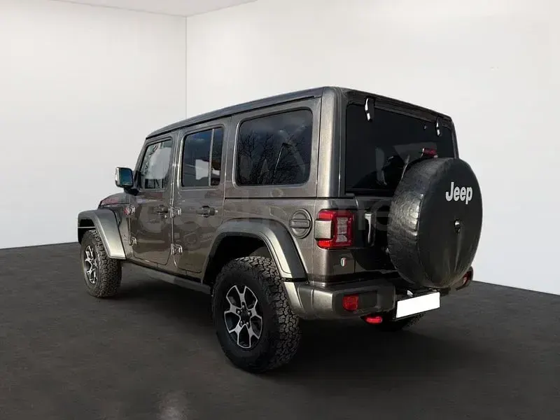 Usado Jeep Wrangler Rubicon 270 CV (198 kW) 2021 Gris / plata SUV