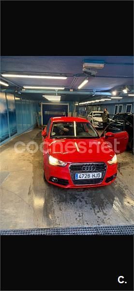 Usado Audi A1 Ambition 90 CV (66 kW) 2012 Rojo Berlina