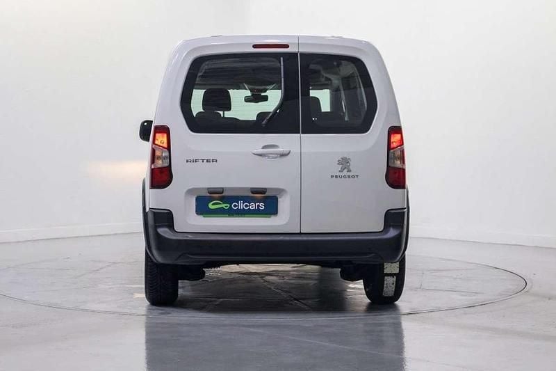 Usado Peugeot Rifter Active 102 CV (75 kW) 2022 Blanco Monovolumen