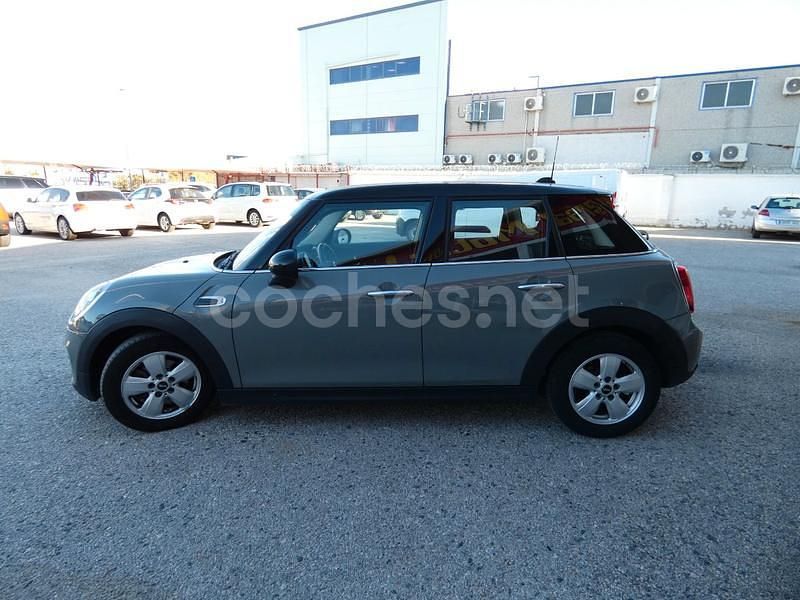 Usado Mini Cooper 136 CV (100 kW) 2019 Gris / plata Utilitario