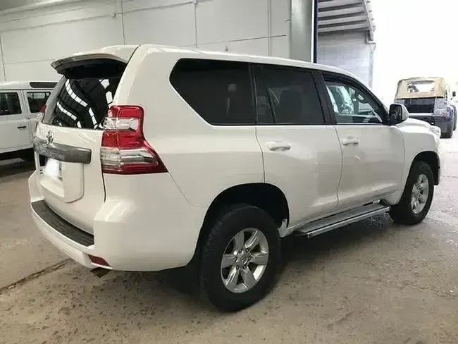 Usado Toyota Land Cruiser 190 CV (139 kW) 2014 Blanco SUV