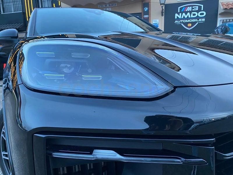 Usado Porsche Cayenne 470 CV (345 kW) 2024 Negro SUV