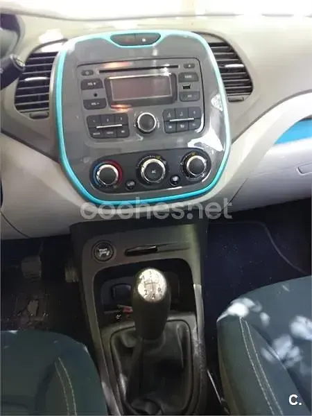 Usado Renault Captur Zen 90 CV (66 kW) 2014 Blanco SUV