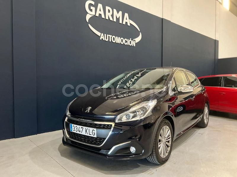 Usado Peugeot 208 Allure 110 CV (80 kW) 2018 Azul Utilitario