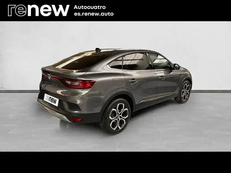 Usado Renault Arkana Zen 140 CV (102 kW) 2021 Gris SUV