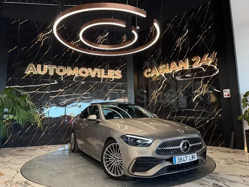 Usado Mercedes C220 200 CV (147 kW) 2022 Gris / plata Berlina