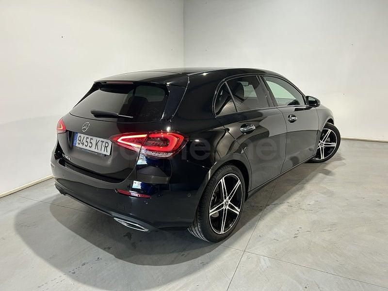 Begagnad Mercedes A200 150 HK (110 kW) 2019 Svart Sedan