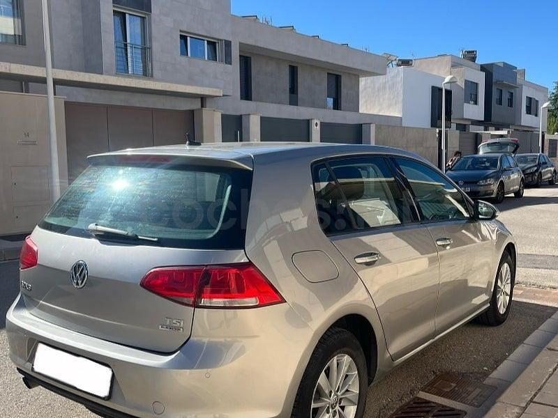 Usado VW Golf VII Edition 105 CV (77 kW) 2013 Beige Berlina