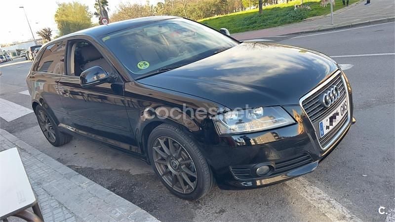 Usado Audi A3 Ambition 105 CV (77 kW) 2009 Negro Utilitario