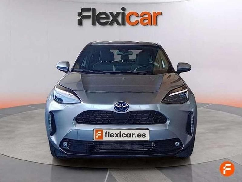 Usado Toyota Yaris Cross Active 116 CV (85 kW) 2024 Gris SUV