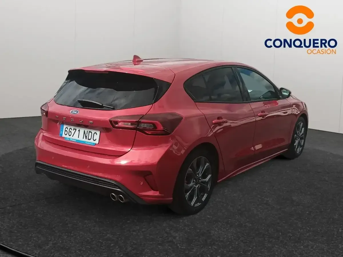 Usado Ford Focus ST-Line 125 CV (91 kW) 2025 Rojo Berlina