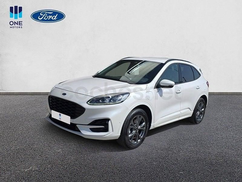 Usado Ford Kuga ST-Line X 225 CV (165 kW) 2022 Blanco SUV