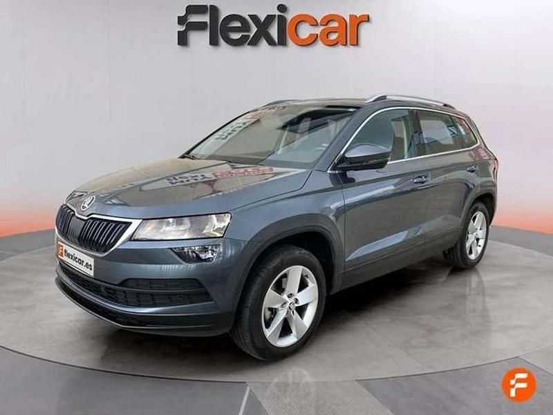 Usado Skoda Karoq Ambition 150 CV (110 kW) 2022 Gris SUV