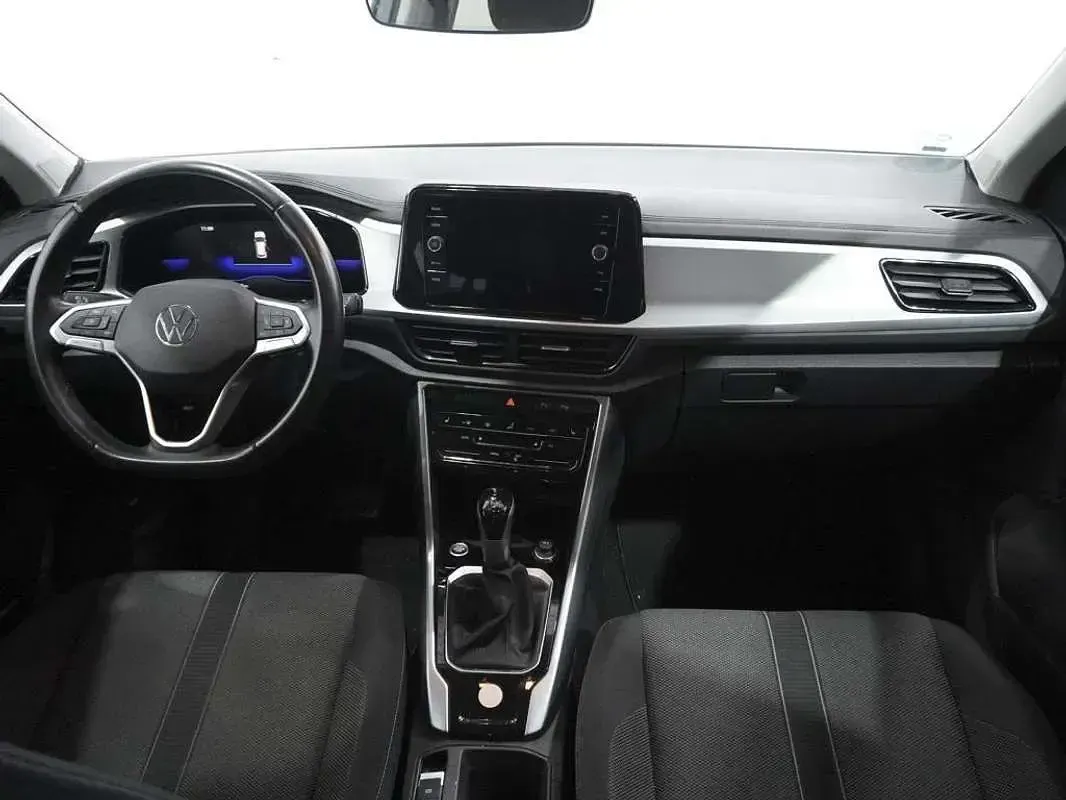 Usado VW T-Roc Life 150 CV (110 kW) 2023 Gris SUV