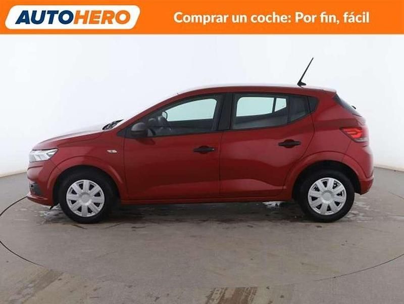 Usado Dacia Sandero Essentiel 91 CV (66 kW) 2021 Rojo Utilitario