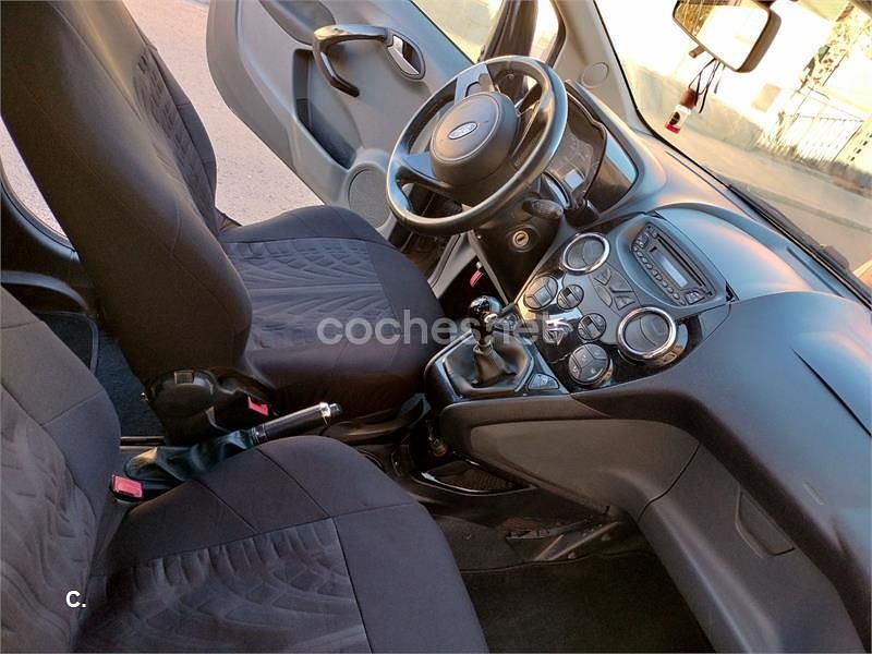 Negro Usado 2011 Ford Ka Titanium Berlina | 3100 € (Precio justo) - Imagen 1/4