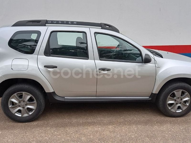 Gris / plata Usado 2016 Dacia Duster Ambiance SUV | 10.900 € (Precio justo) - Imagen 1/4