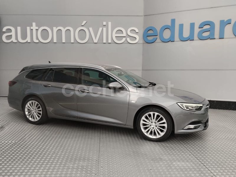 Gris / plata Usado 2021 Opel Insignia Innovation Familiar | 15.500 € (Precio justo) - Imagen 1/4