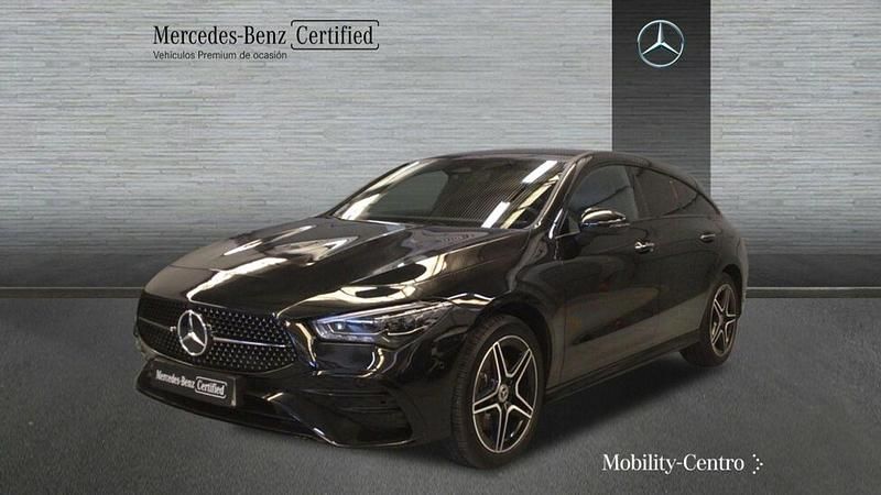 Negro Usado 2024 Mercedes CLA250 Shooting Brake Familiar | 42.900 € - Imagen 1/4