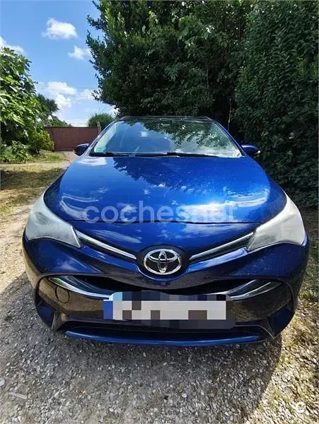 Usado Toyota Avensis Advance 143 CV (105 kW) 2017 Azul Familiar
