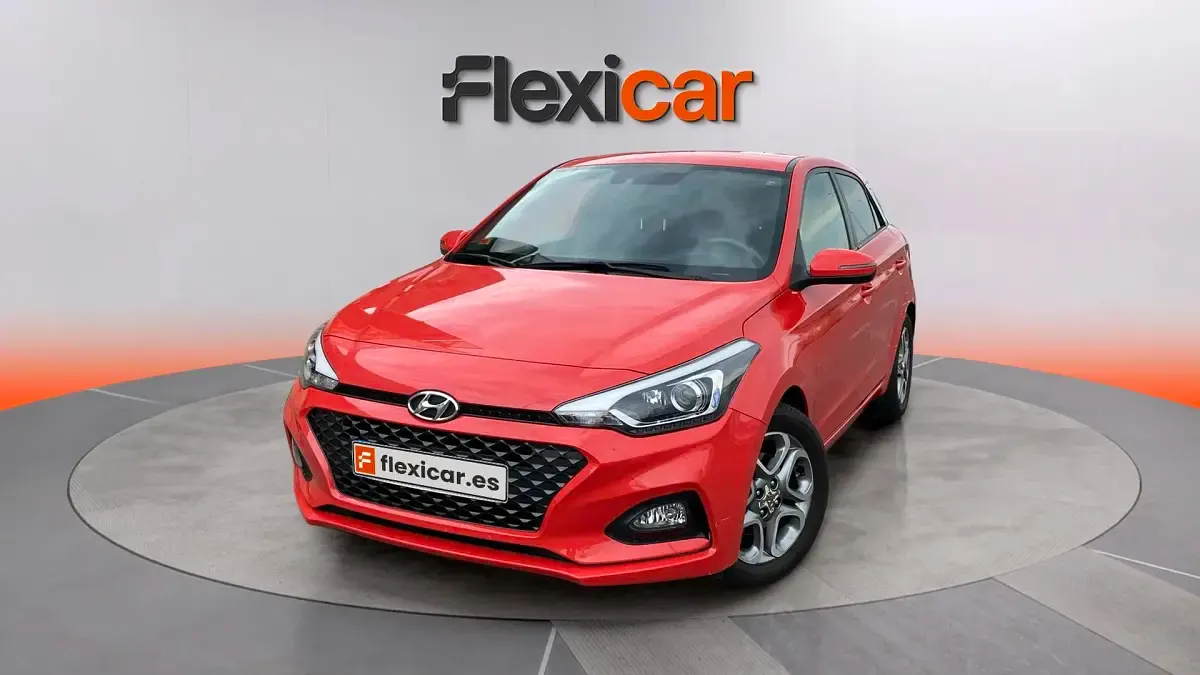 Usado Hyundai i20 100 CV (73 kW) 2018 Rojo Berlina