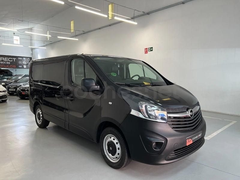 Usado Opel Vivaro 145 CV (106 kW) 2019 Negro Monovolumen