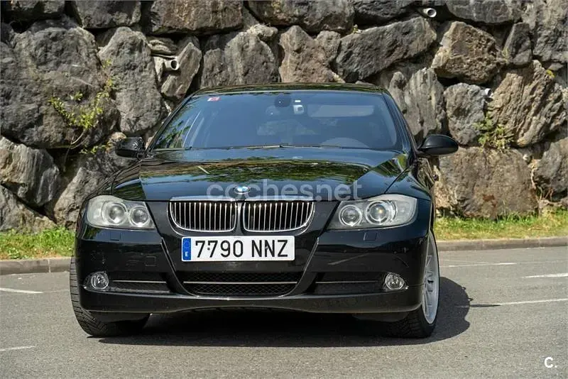 Usado BMW 325 218 CV (160 kW) 2008 Negro Familiar
