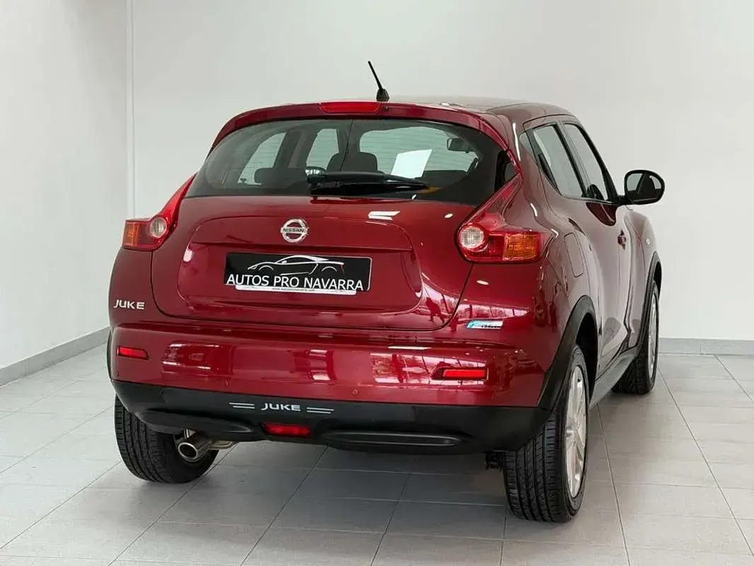 Usado Nissan Juke Acenta 110 CV (80 kW) 2013 Granate SUV