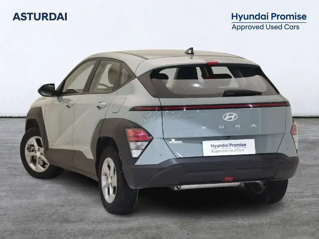 Usado Hyundai Kona 101 CV (74 kW) 2025 Verde SUV