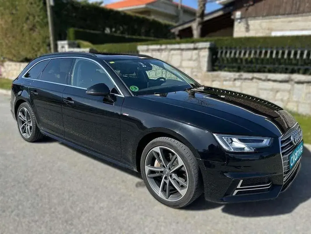 Usado Audi A4 Premium 190 CV (139 kW) 2017 Negro Familiar