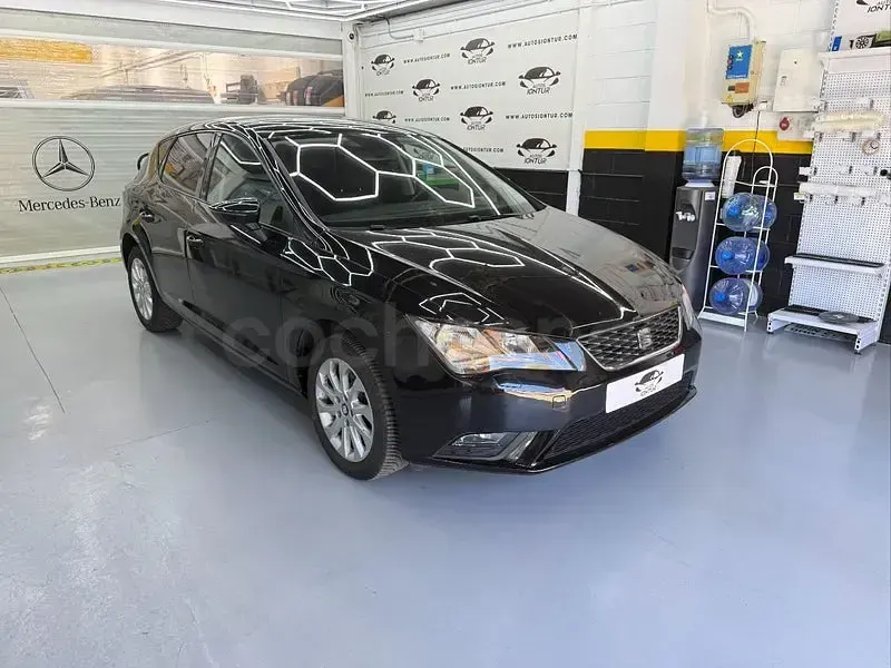 Usado Seat Leon I-Tech 105 CV (77 kW) 2013 Negro Berlina