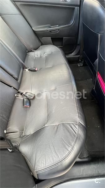 Usado Mitsubishi Lancer Instyle 143 CV (105 kW) 2010 Gris / plata Berlina