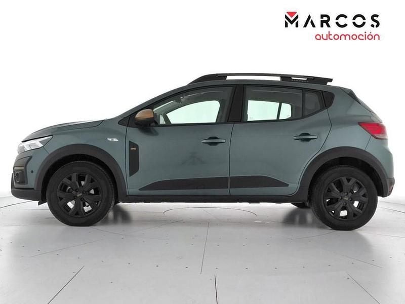 Usado Dacia Sandero Extreme 101 CV (74 kW) 2025 Verde Berlina