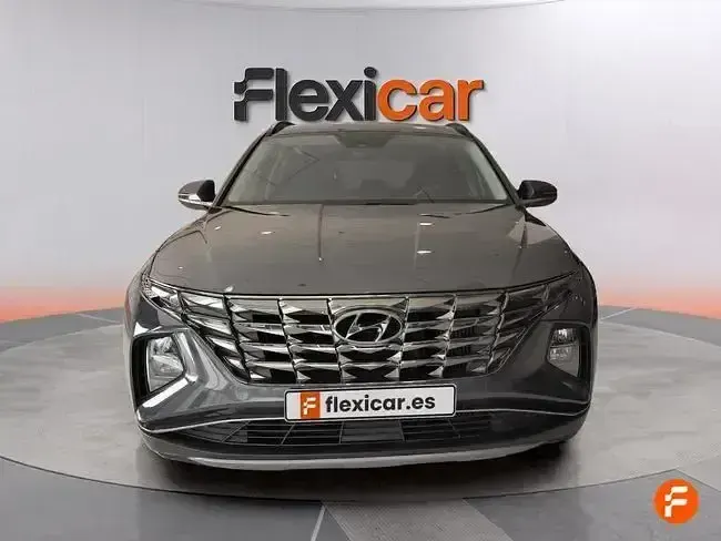 Usado Hyundai Tucson 136 CV (100 kW) 2022 Gris SUV