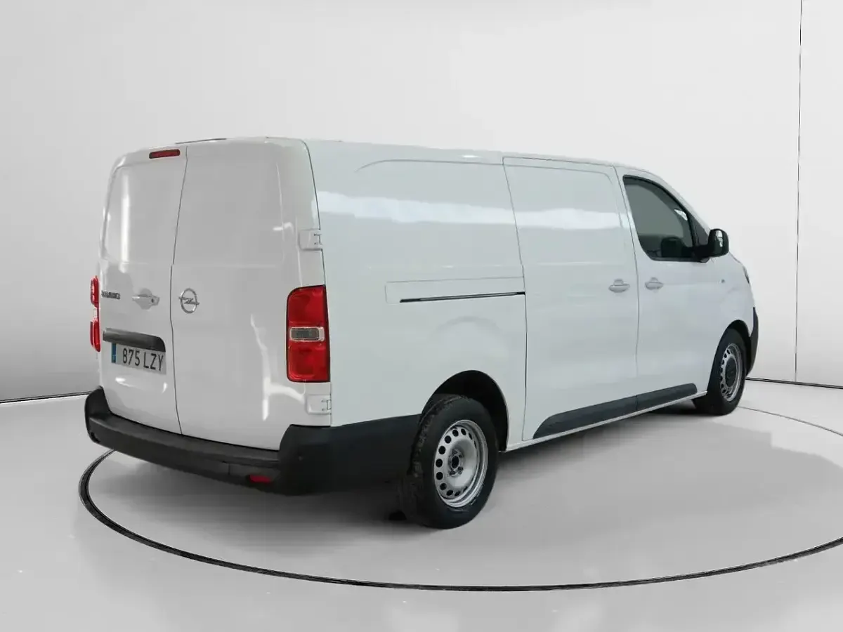 Usado Opel Vivaro-e Combi 102 CV (75 kW) 2022 Blanco Monovolumen