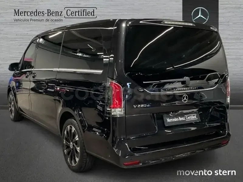 Usado Mercedes V220 Avantgarde 163 CV (119 kW) 2024 Negro Monovolumen