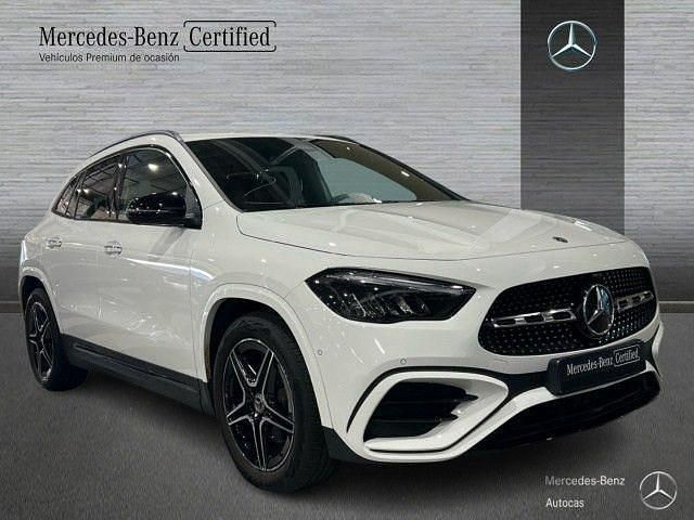 Usado Mercedes GLA200 150 CV (110 kW) 2024 Blanco SUV