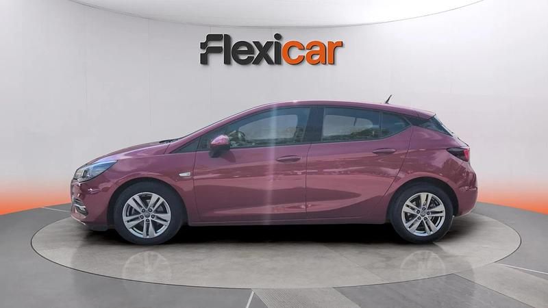 Usado Opel Astra Business Elegance 131 CV (96 kW) 2020 Rojo Berlina