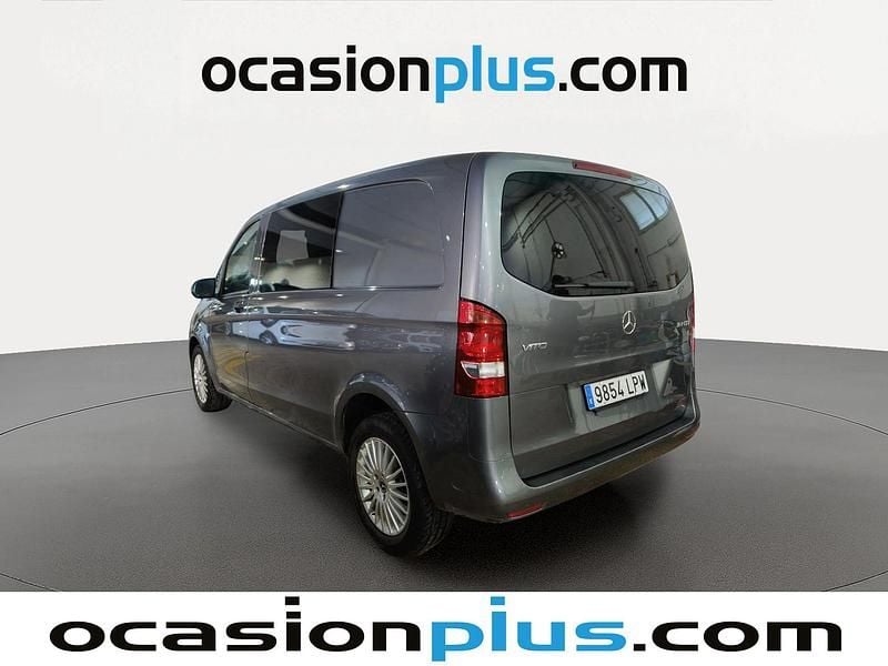 Usado Mercedes Vito 136 CV (100 kW) 2021 Gris Van