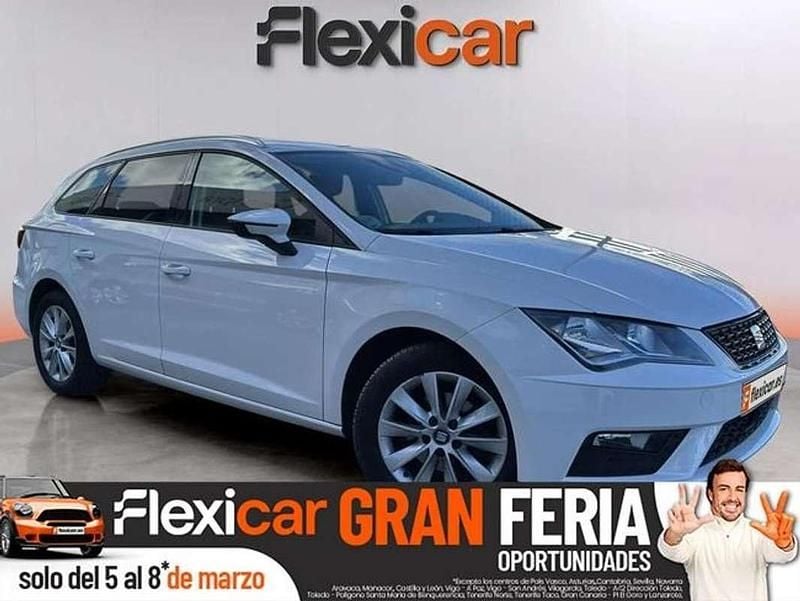Usado Seat Leon ST Style 116 CV (85 kW) 2019 Blanco Familiar